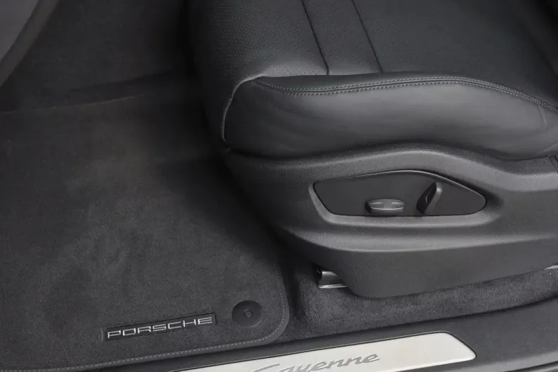 Porsche Cayenne din 2024 cu 24.000 km - oferta POR203969 - foto 15