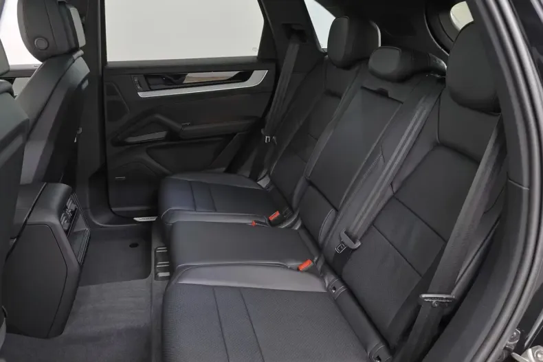 Porsche Cayenne din 2024 cu 24.000 km - oferta POR203969 - foto 19