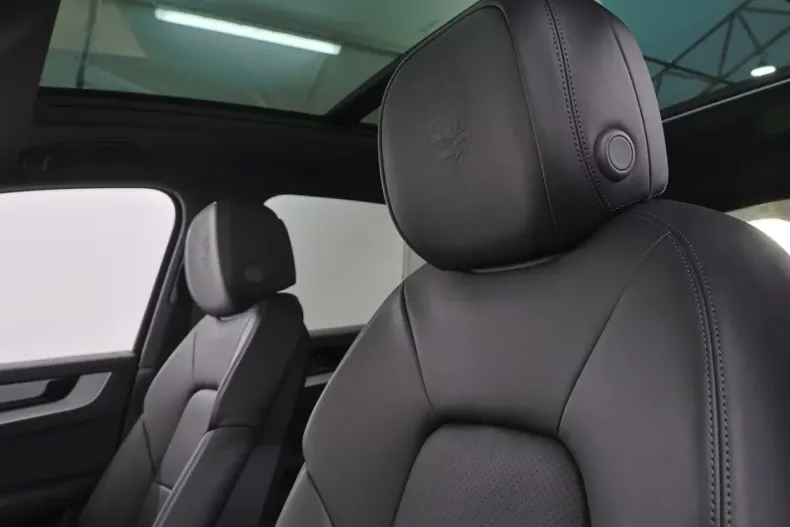 Porsche Cayenne din 2024 cu 24.000 km - oferta POR203969 - foto 27