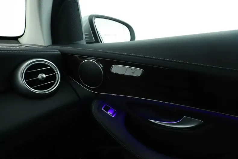 Mercedes-Benz GLC 300 (Clasa GLC) din 2021 cu 79.398 km - oferta MER203970 - foto 15