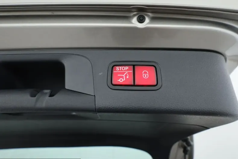 Mercedes-Benz GLC 300 (Clasa GLC) din 2021 cu 79.398 km - oferta MER203970 - foto 22