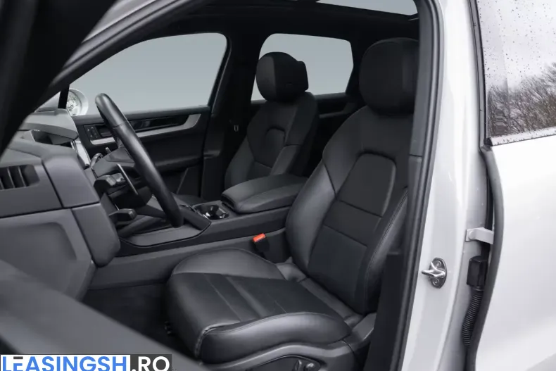 Porsche Cayenne din 2024 cu 44.479 km - oferta POR203977 - foto 32