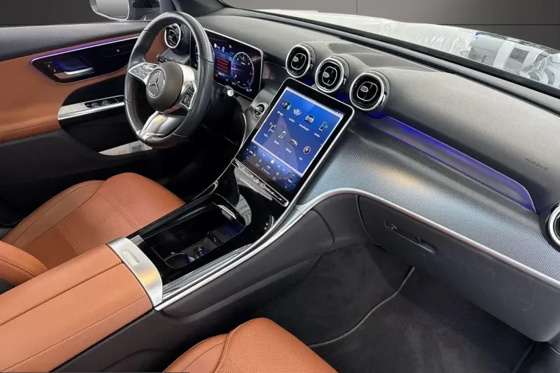 Mercedes-Benz GLC 200 (Clasa GLC) din 2023 cu 148.500 km - oferta MER203978 - foto 14