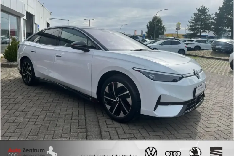 Volkswagen ID.7 din 2024 cu 13.000 km - oferta VOL203980 - foto 2