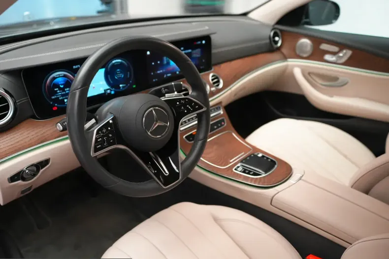 Mercedes-Benz E 300 (Clasa E) din 2021 cu 102.500 km - oferta MER203984 - foto 12