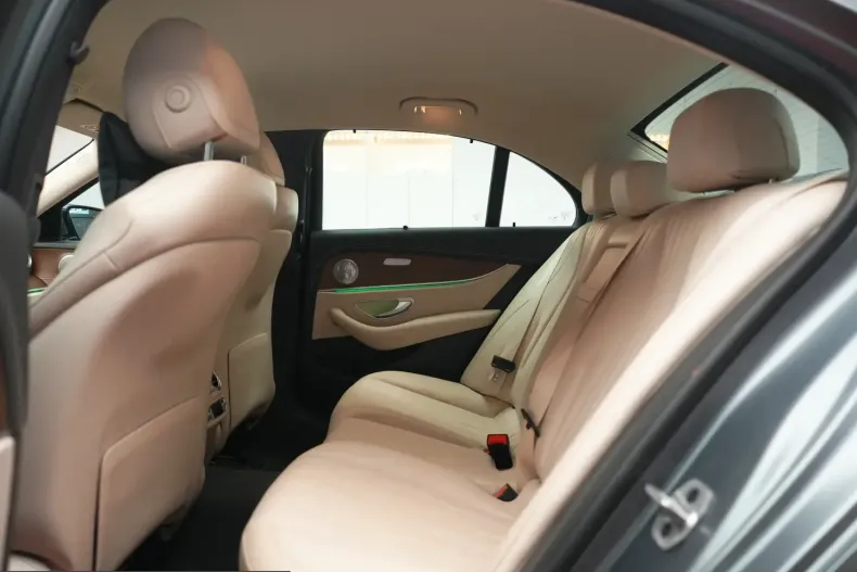 Mercedes-Benz E 300 (Clasa E) din 2021 cu 102.500 km - oferta MER203984 - foto 15