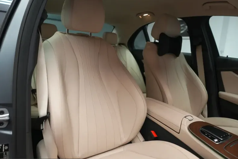 Mercedes-Benz E 300 (Clasa E) din 2021 cu 102.500 km - oferta MER203984 - foto 22