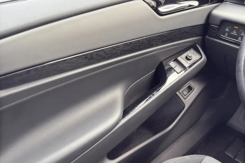 Volkswagen ID.7 din 2024 cu 24.202 km - oferta VOL203985 - foto 9