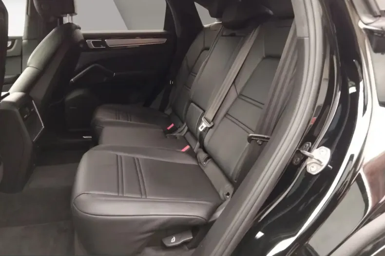 Porsche Cayenne din 2022 cu 56.000 km - oferta POR203986 - foto 9