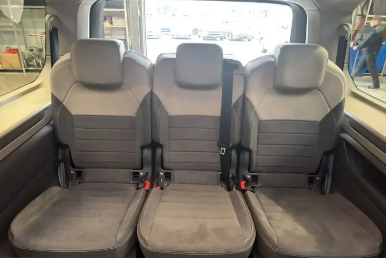 Volkswagen T7 Multivan din 2024 cu 46.100 km - oferta VOL203989 - foto 12