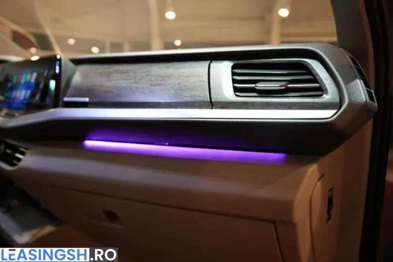 Volkswagen T7 Multivan din 2024 cu 42.623 km - oferta VOL203990 - foto 8