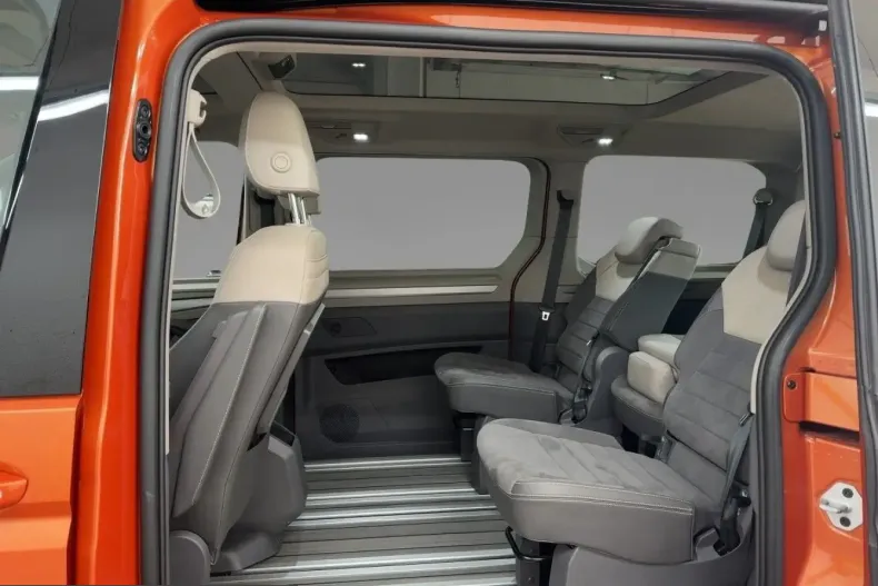 Volkswagen T7 Multivan din 2023 cu 37.949 km - oferta VOL203991 - foto 7