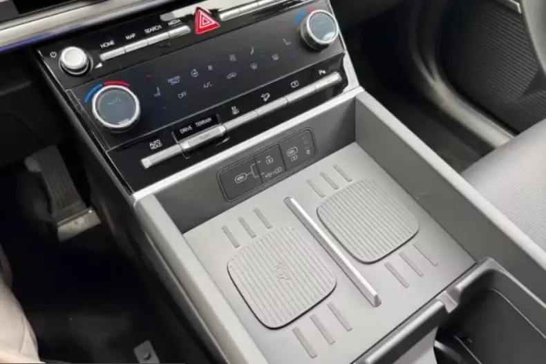 Hyundai Santa Fe din 2025 cu 15.623 km - oferta HYU203993 - foto 12