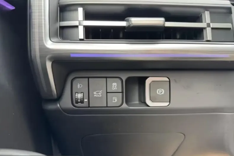 Hyundai Santa Fe din 2025 cu 15.623 km - oferta HYU203993 - foto 13