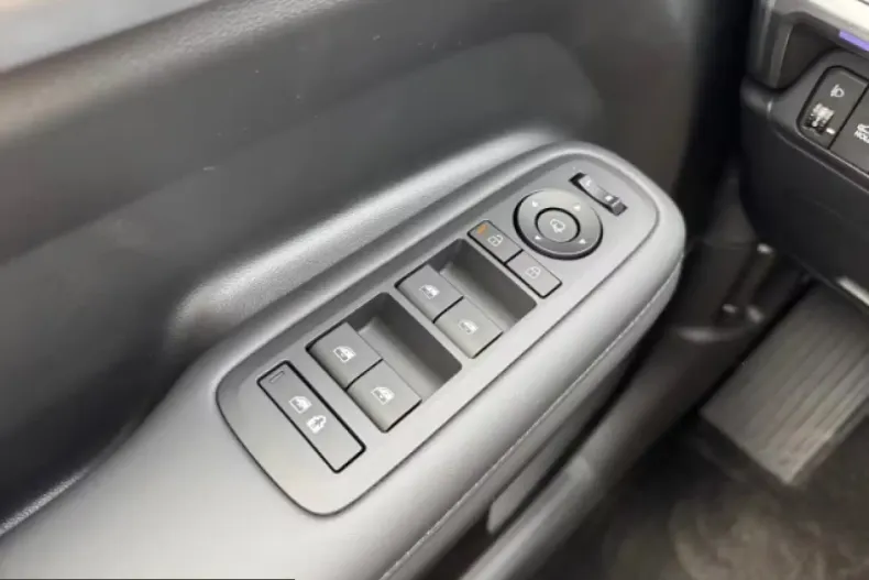 Hyundai Santa Fe din 2025 cu 15.623 km - oferta HYU203993 - foto 18