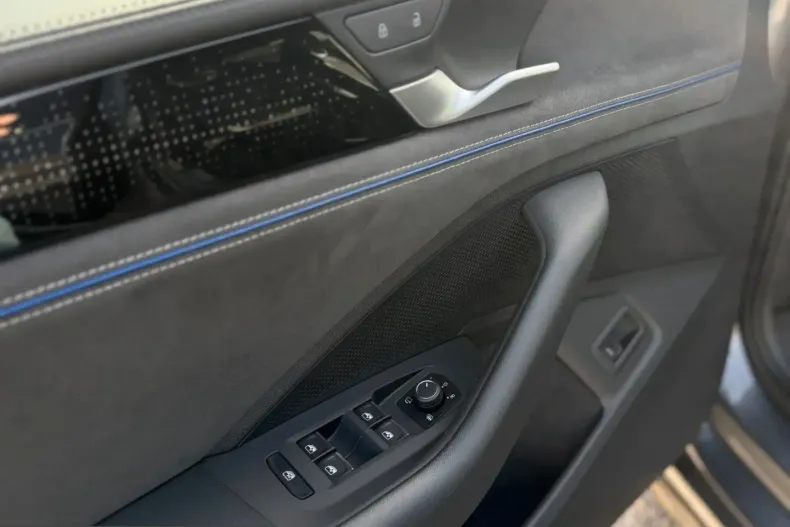 Volkswagen Passat din 2025 cu 49.900 km - oferta VOL203994 - foto 20