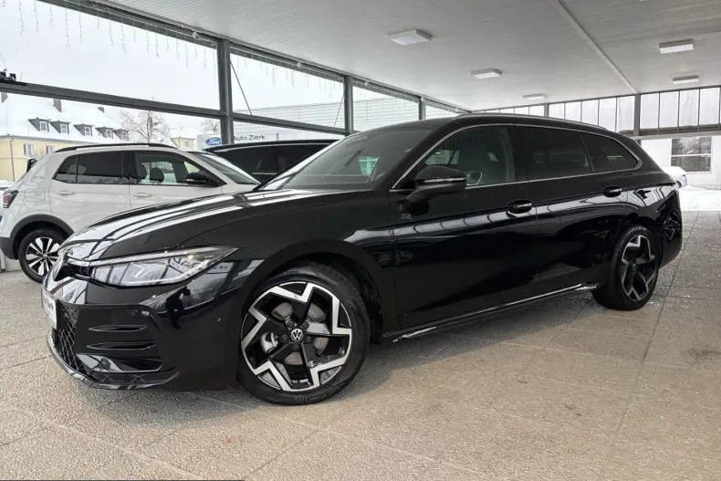 Volkswagen Passat din 2025 cu 25.700 km - oferta VOL203995 - foto 1