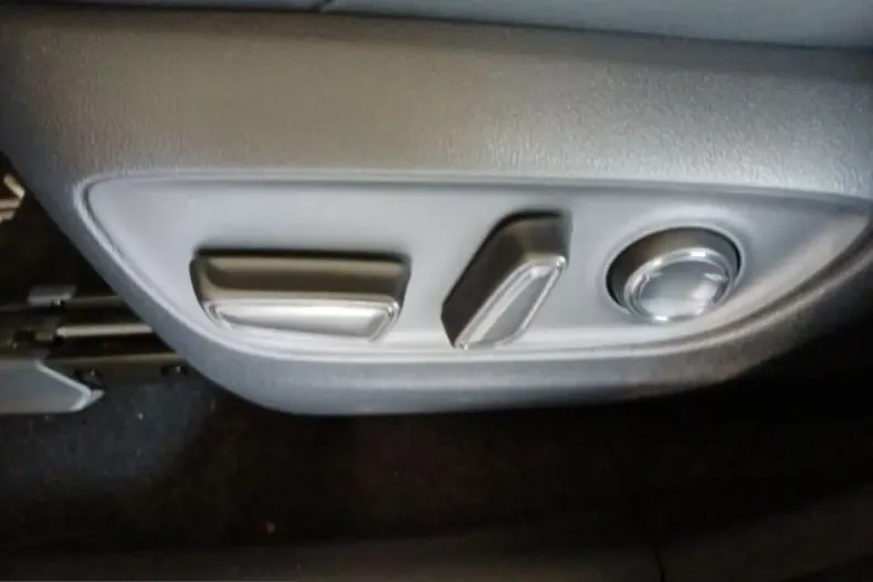 Toyota RAV4 din 2024 cu 15.550 km - oferta TOY204007 - foto 15