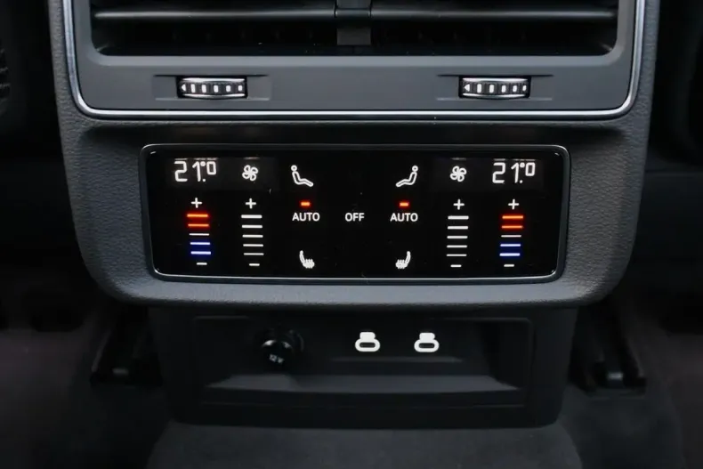 Audi Q8 din 2025 cu 17.500 km - oferta AUD204012 - foto 22