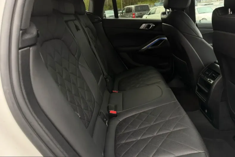 BMW X6 (Seria X) din 2023 cu 54.950 km - oferta BMW204025 - foto 10