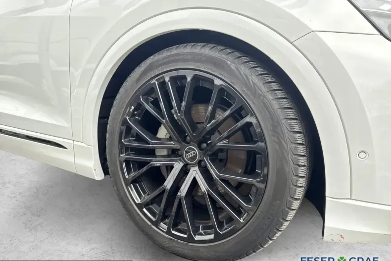 Audi Q8 din 2025 cu 15.100 km - oferta AUD204026 - foto 3