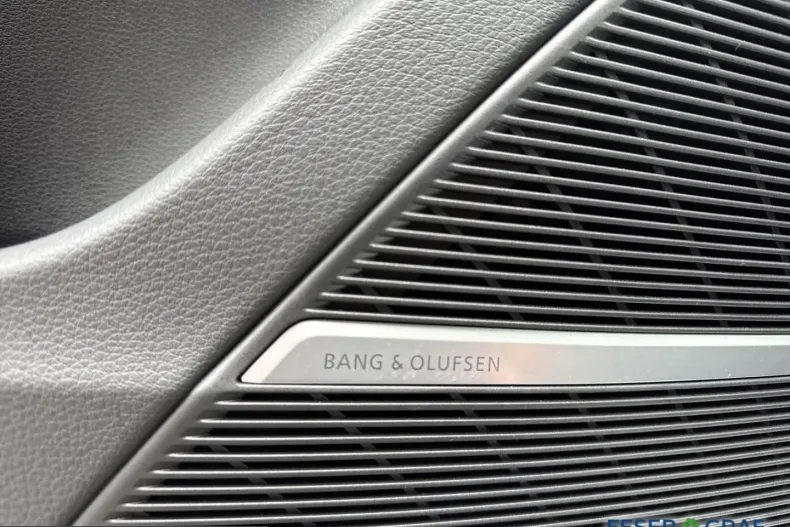 Audi Q8 din 2025 cu 15.100 km - oferta AUD204026 - foto 11