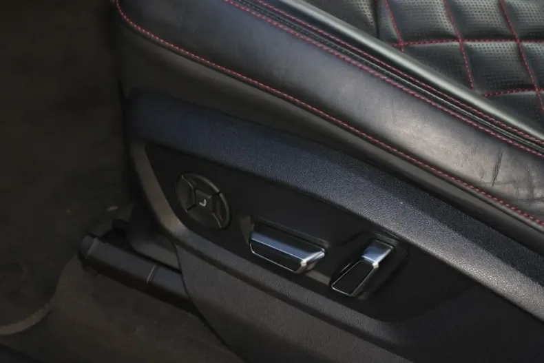 Audi Q8 din 2023 cu 63.100 km - oferta AUD204033 - foto 8