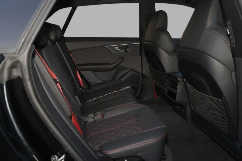 Audi Q8 din 2023 cu 63.100 km - oferta AUD204033 - foto 12