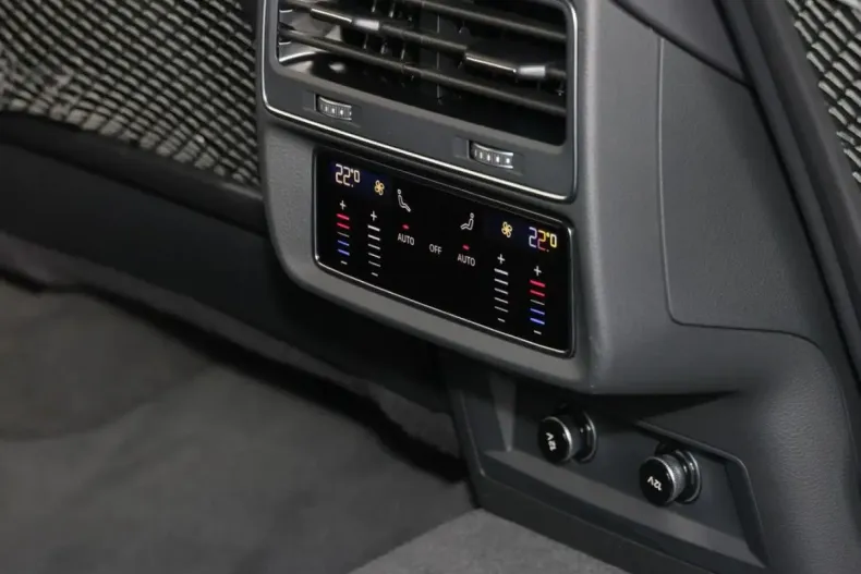 Audi Q8 din 2023 cu 63.100 km - oferta AUD204033 - foto 13