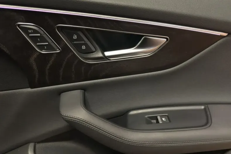 Audi Q8 din 2022 cu 34.123 km - oferta AUD204035 - foto 19