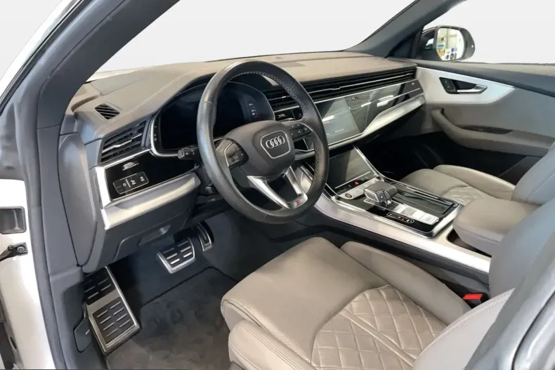 Audi Q8 din 2022 cu 58.200 km - oferta AUD204037 - foto 1