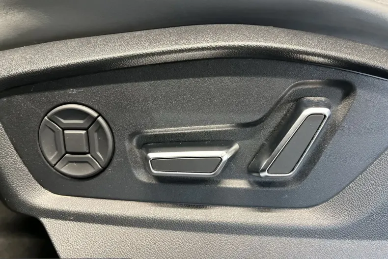 Audi Q8 din 2022 cu 58.200 km - oferta AUD204037 - foto 11