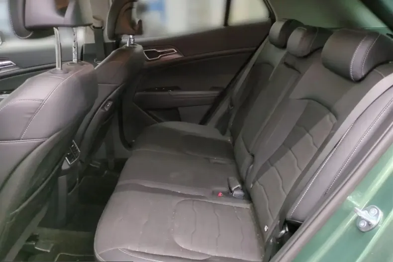 Kia Sportage din 2025 cu 27.300 km - oferta KIA204039 - foto 9