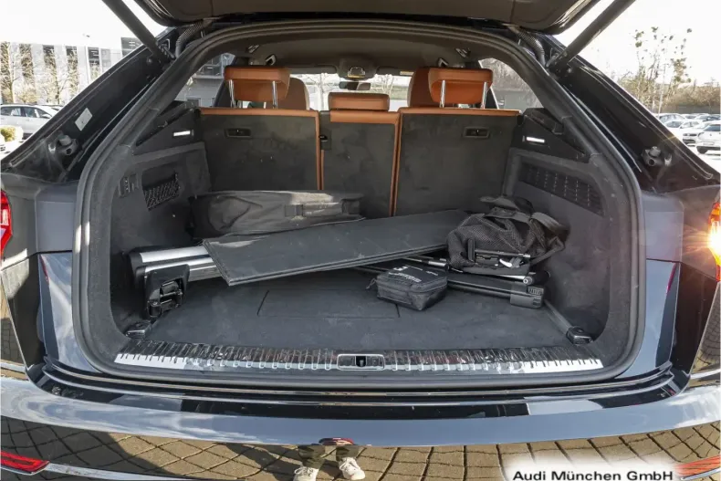 Audi Q8 din 2022 cu 58.640 km - oferta AUD204040 - foto 20