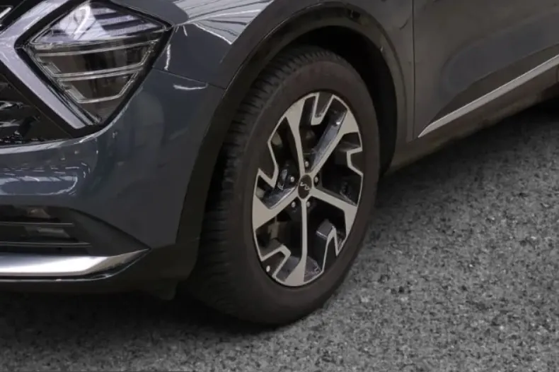 Kia Sportage din 2025 cu 15.272 km - oferta KIA204041 - foto 3