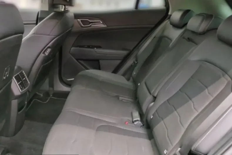 Kia Sportage din 2025 cu 15.272 km - oferta KIA204041 - foto 10