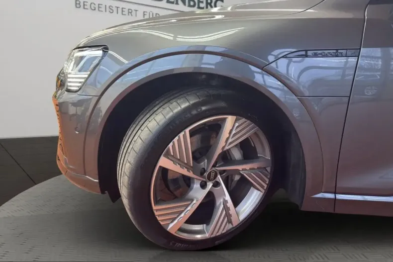 Audi Q8 din 2023 cu 36.200 km - oferta AUD204042 - foto 3