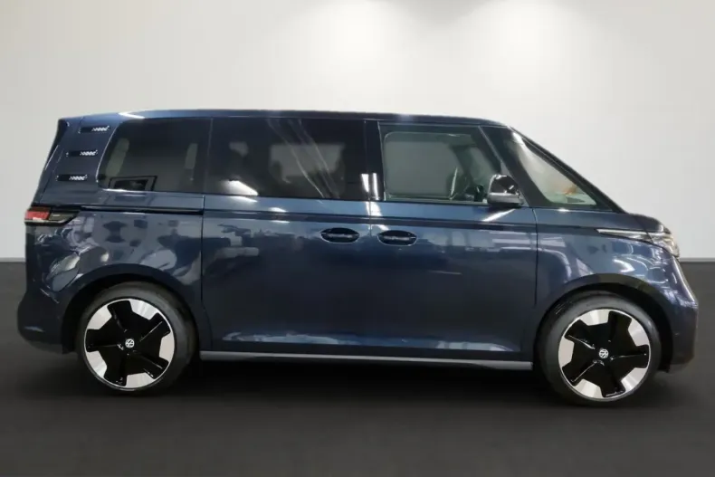 Volkswagen ID. Buzz din 2025 cu 25.000 km - oferta VOL204043 - foto 3