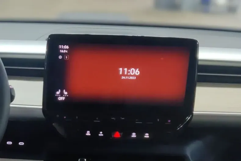 Volkswagen ID. Buzz din 2025 cu 25.000 km - oferta VOL204043 - foto 10