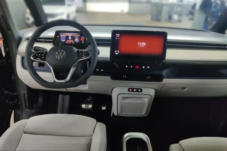 Volkswagen ID. Buzz din 2025 cu 25.000 km - oferta VOL204043 - foto 11