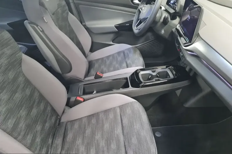 Volkswagen ID.4 din 2025 cu 15.000 km - oferta VOL204044 - foto 14