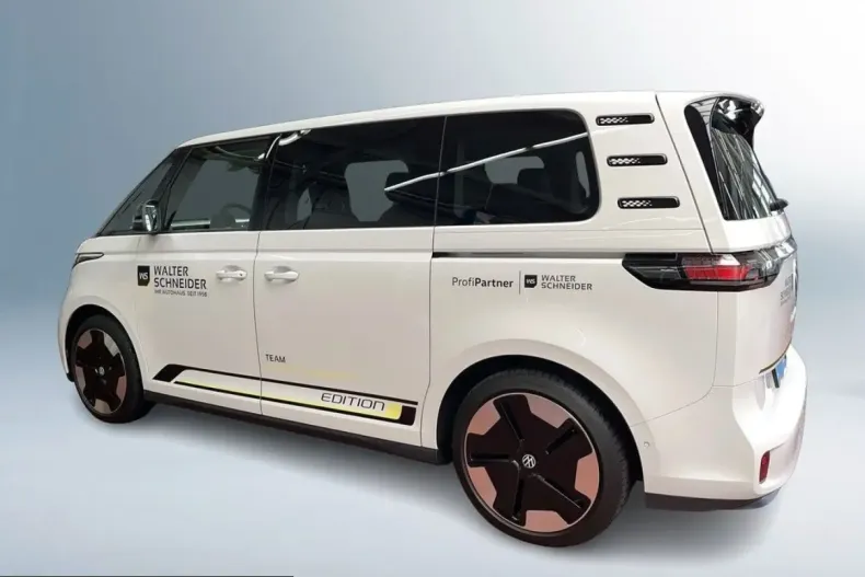 Volkswagen ID. Buzz din 2025 cu 17.000 km - oferta VOL204045 - foto 2