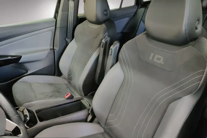 Volkswagen ID.4 din 2025 cu 22.070 km - oferta VOL204046 - foto 5