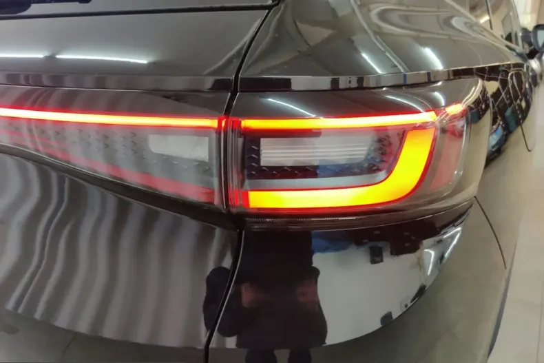 Volkswagen ID.4 din 2025 cu 22.070 km - oferta VOL204046 - foto 19