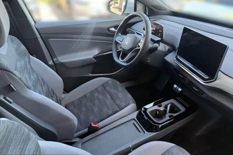 Volkswagen ID.4 din 2025 cu 14.990 km - oferta VOL204047 - foto 15