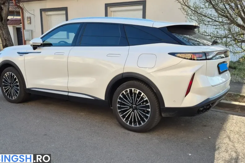 Omoda 9 din 2026 cu 8.800 km - oferta OMO204051 - foto 5