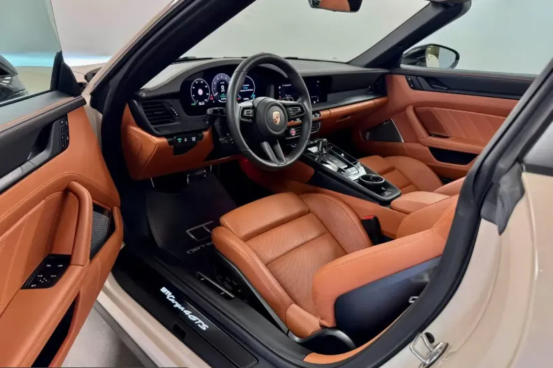 Porsche 911 din 2025 cu 2.980 km - oferta POR204053 - foto 2