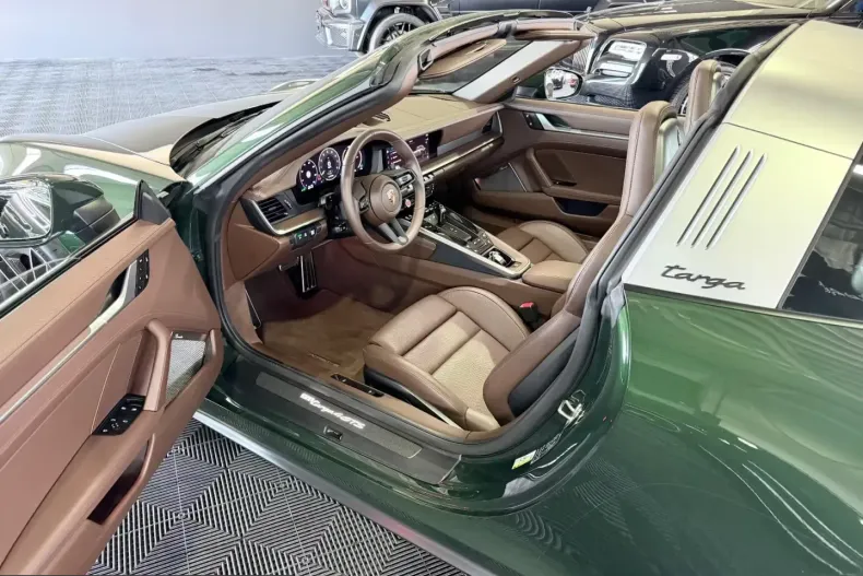 Porsche 911 din 2025 cu 2.580 km - oferta POR204054 - foto 3