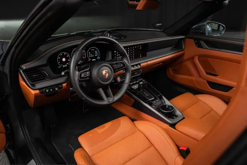 Porsche 911 din 2025 cu 6.250 km - oferta POR204056 - foto 3