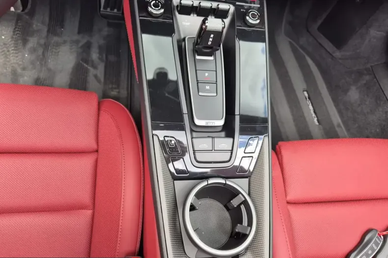 Porsche 911 din 2025 cu 10 km - oferta POR204059 - foto 3